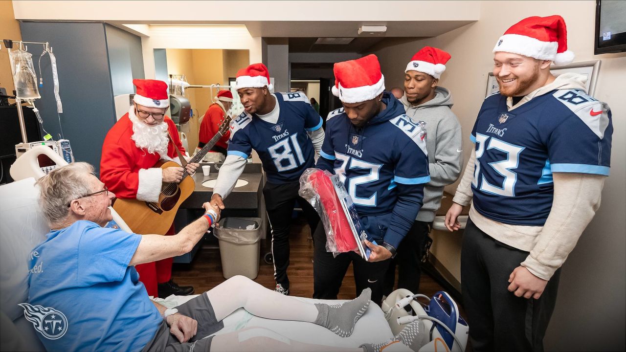 Titans Spread Christmas Cheer at Saint Thomas Midtown Hospital