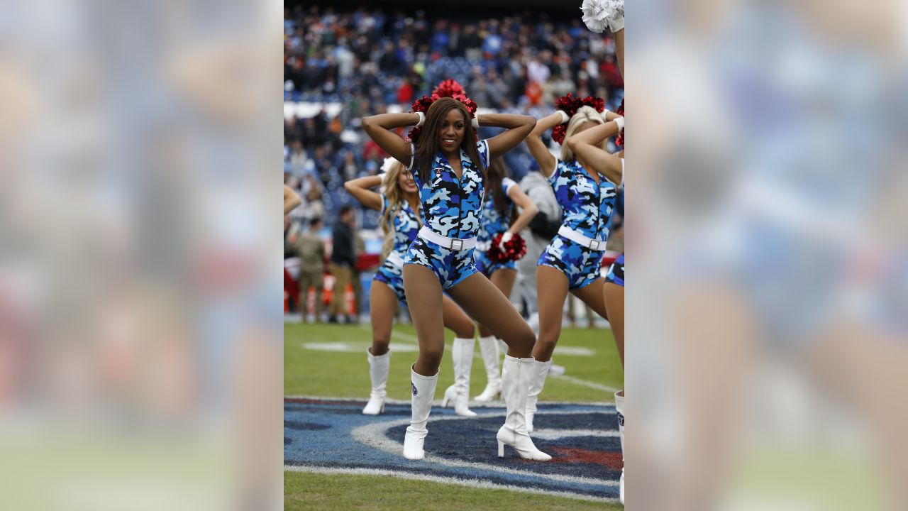 Titans Cheerleader Rookie Spotlight: Alexandria