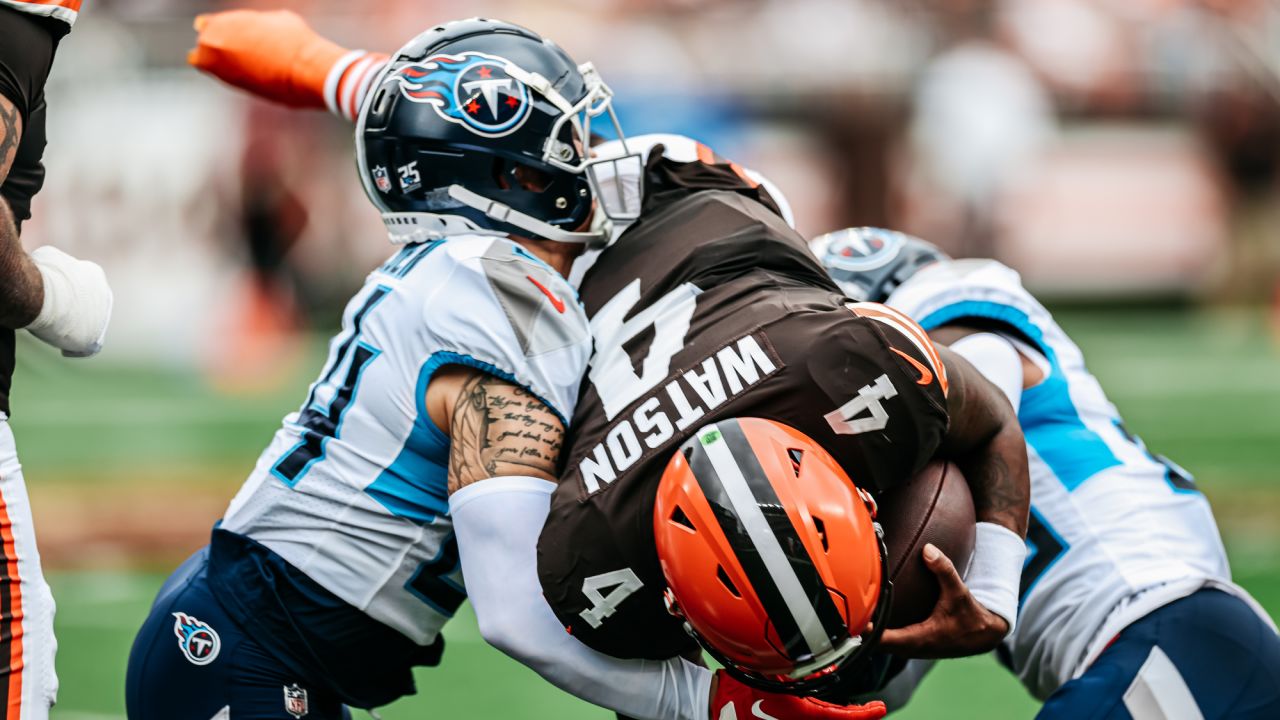 Tennessee Titans' Offensive Grinds to Halt in Ugly 27-3 Loss to Cleveland  Browns - Sports Illustrated Tennessee Titans News, Analysis and More