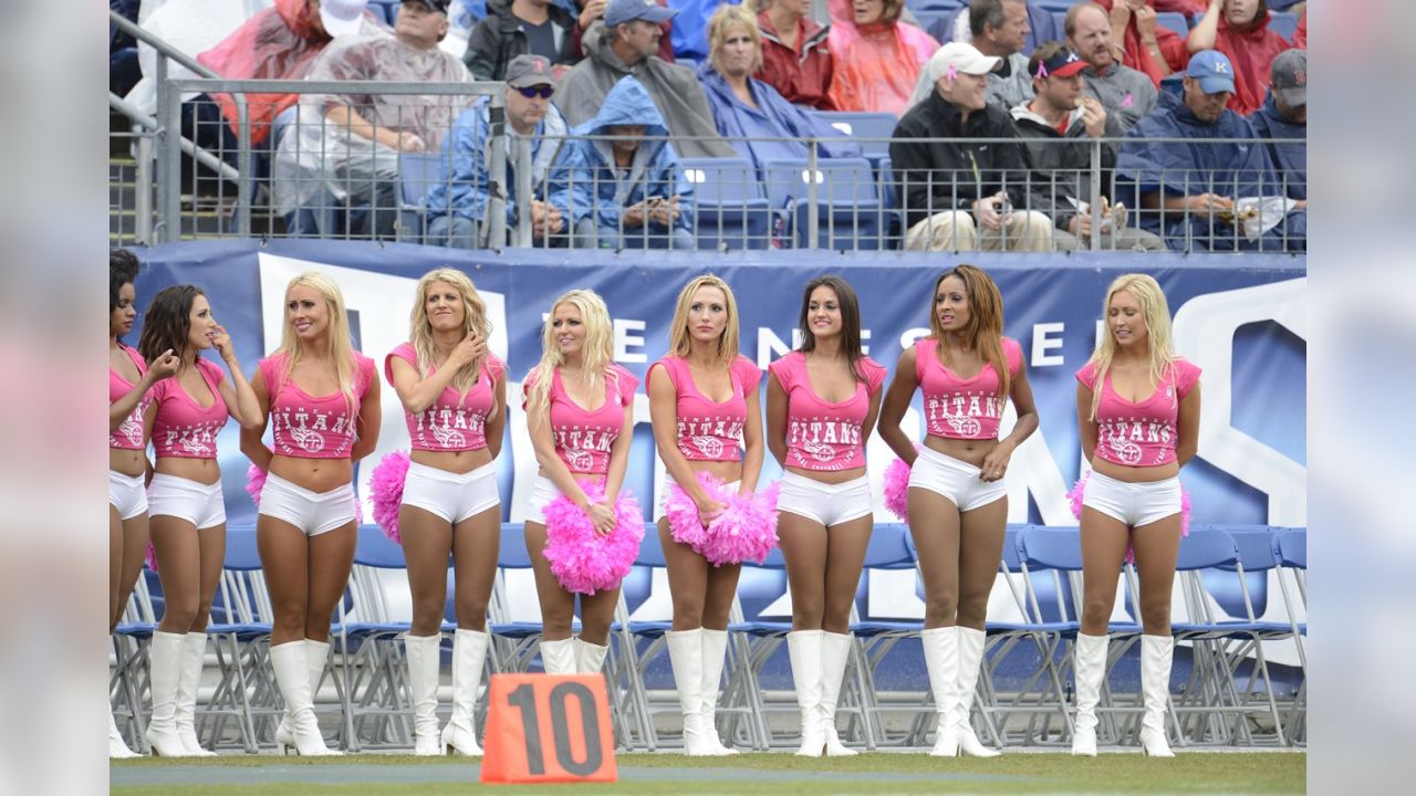 Titans Supporting Breast Cancer Awareness Sunday vs. Texans