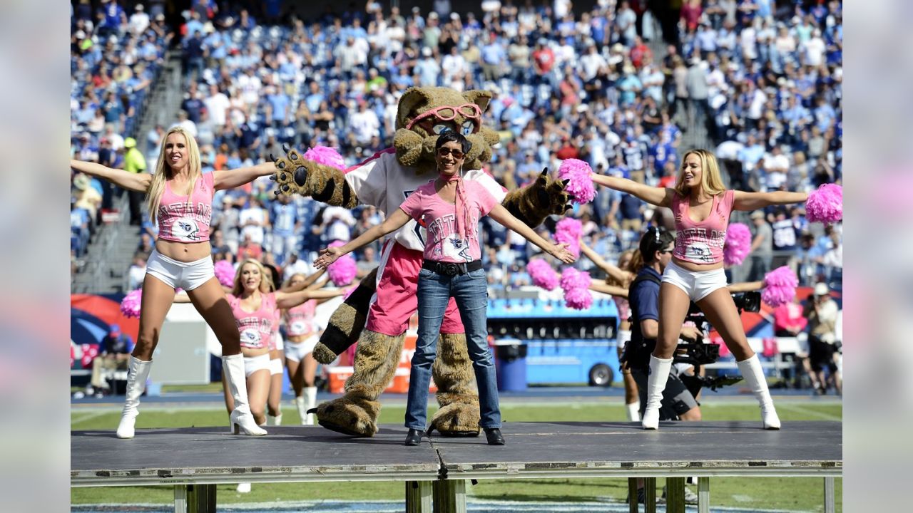 Titans Kick Off Breast Cancer Awareness Month This Week