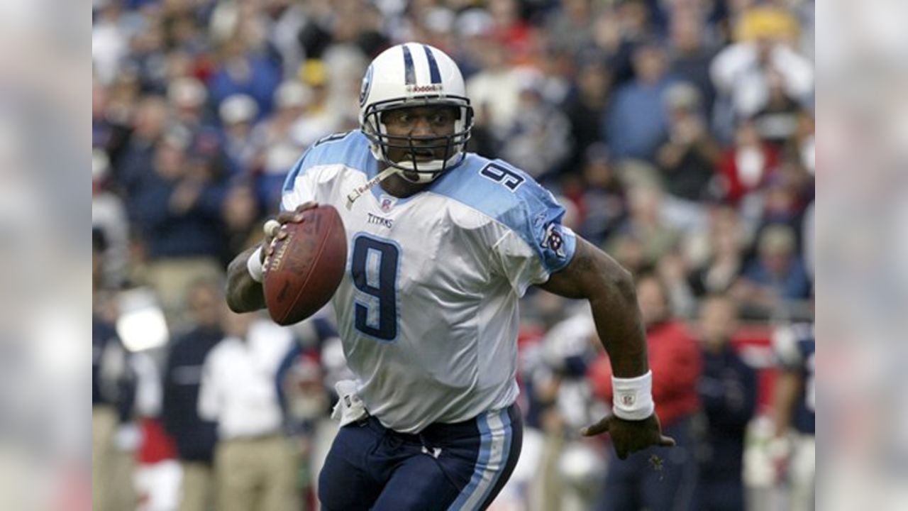 Tennessee Titans - Remembering the late Steve McNair on what would have  been his 50th birthday 