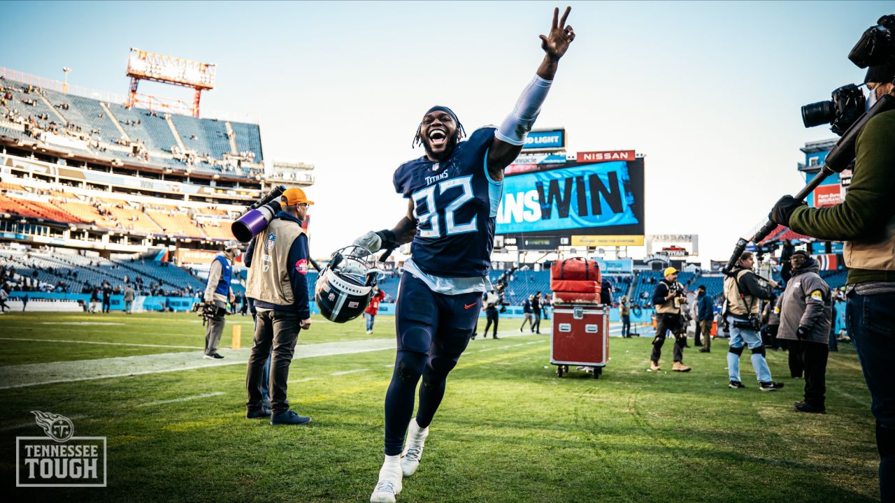 Titans Activate OLB Ola Adeniyi from Injured Reserve, Waive Kicker