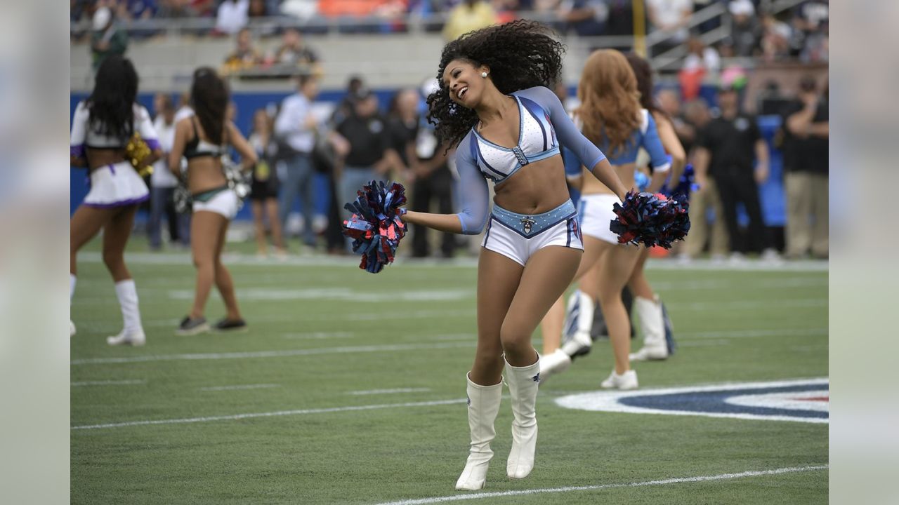 5 reasons 'Dallas Cowboys Cheerleaders: Making the Team' is a guilty  pleasure for Texans