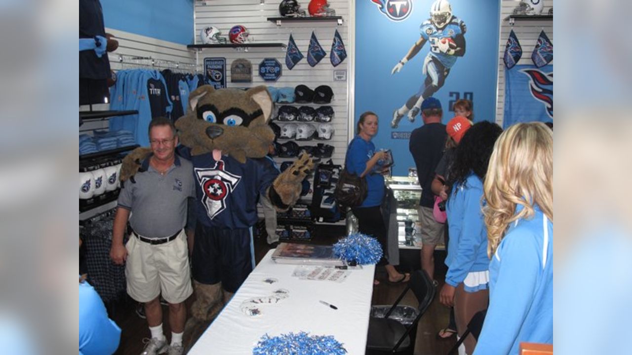 Titans Locker Room Store