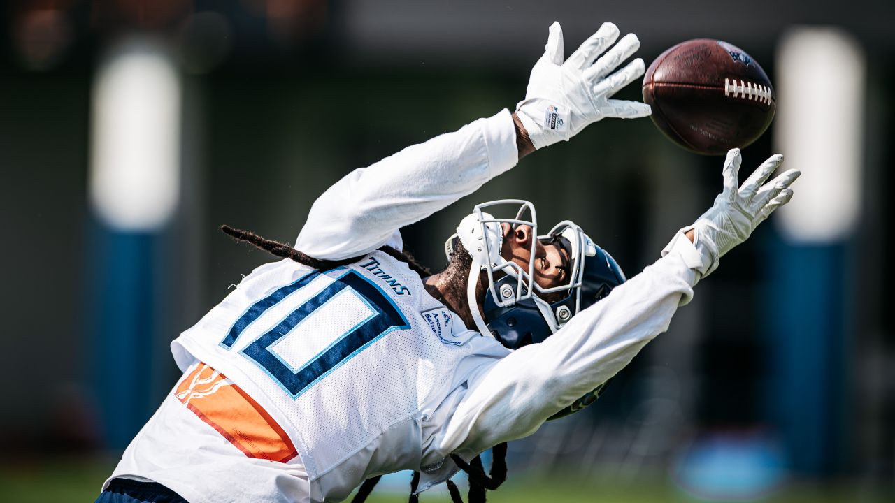 Tennessee Titans #10 Deandre Hopkins Blue Vapor Untouchable