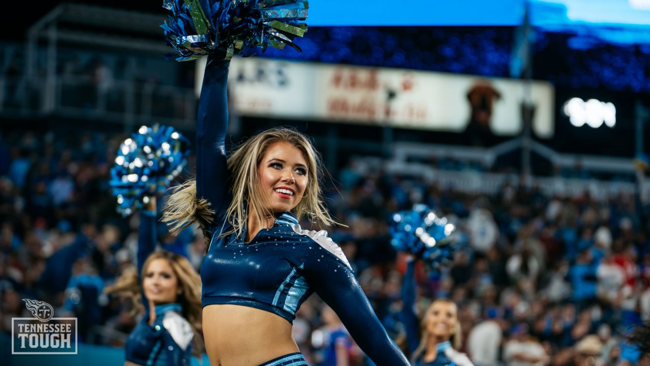 Tennessee Titans Cheerleaders & T-Rac - Titans vs Bills 10/18/2021 https:// www.tennesseetitans.com/photos/titans-cheerleaders-week-6-vs-bills