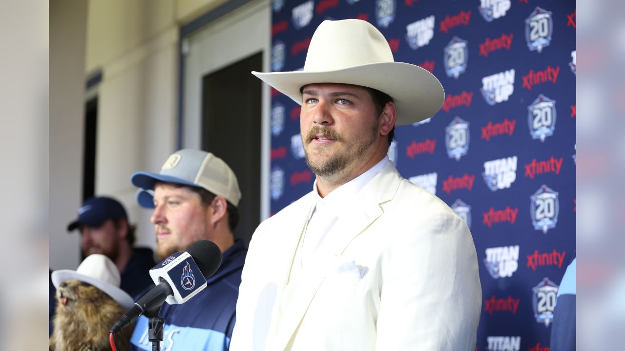 Taylor Lewan Tennessee Titans 2014 2022 Once A Titan, Forever A Titan Thank  You For The Memories Signatures Shirt - Limotees