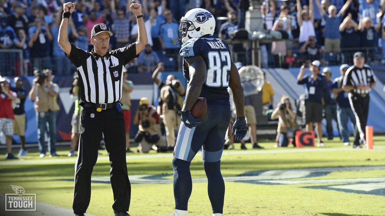 Delanie Walker Thankful for His Time With the Titans as He Officially  Announces His Retirement