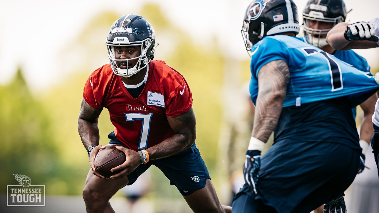 Tennessee Titans on X: First Look: @malikwillis in his #Titans uniform at  the @NFLPA Rookie Premiere. (