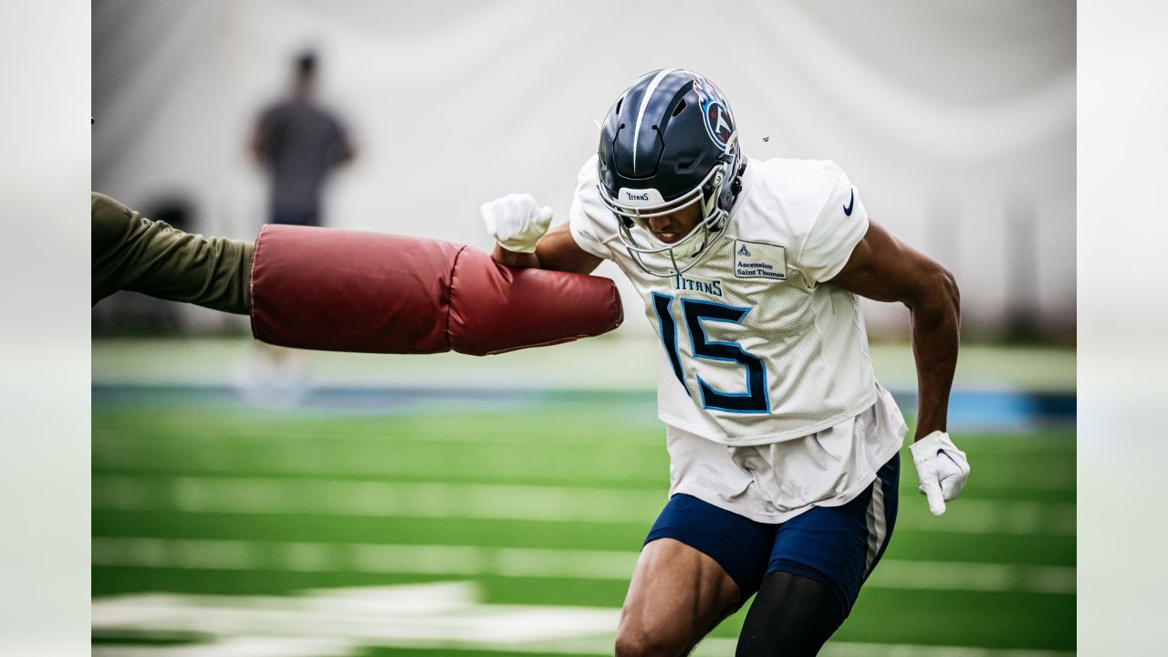 Tennessee Titans safety Amani Hooker (37) walks of the field after an NFL  football training camp practice Monday, July 31, 2023, in Nashville, Tenn.  (AP Photo/George Walker IV Stock Photo - Alamy