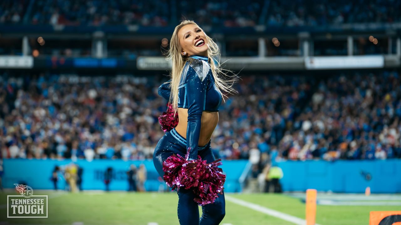 Tennessee Titans Cheerleaders & T-Rac - Titans vs Bills 10/18/2021 https:// www.tennesseetitans.com/photos/titans-cheerleaders-week-6-vs-bills