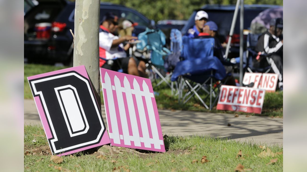 Titans Launch H.S. Breast Cancer Awareness Program