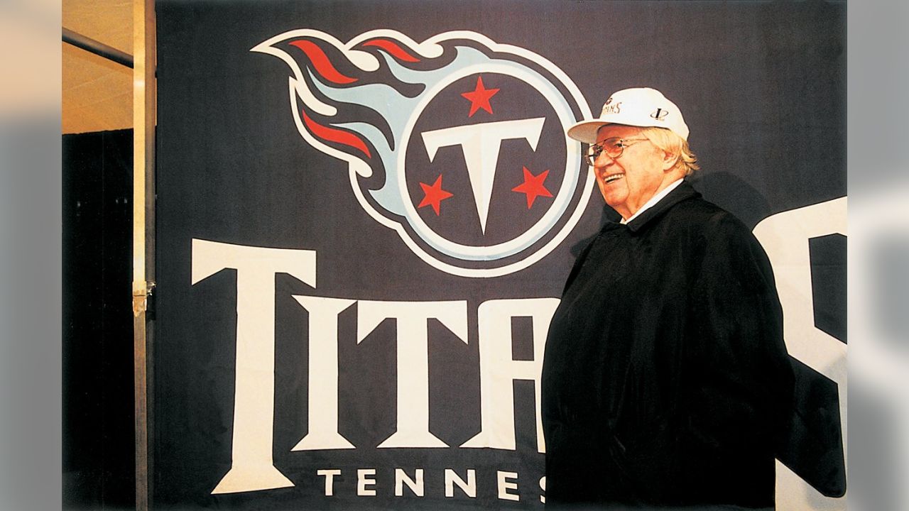 Tennessee Titans owner Bud Adams wears his 1999 AFC Championship