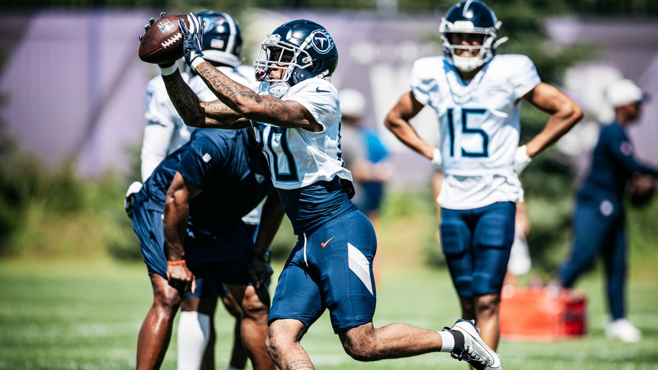 PHOTOS: Tennessee Titans John Leglue hosts football camp