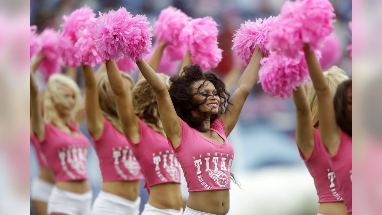 Titans Supporting Breast Cancer Awareness Sunday vs. Texans