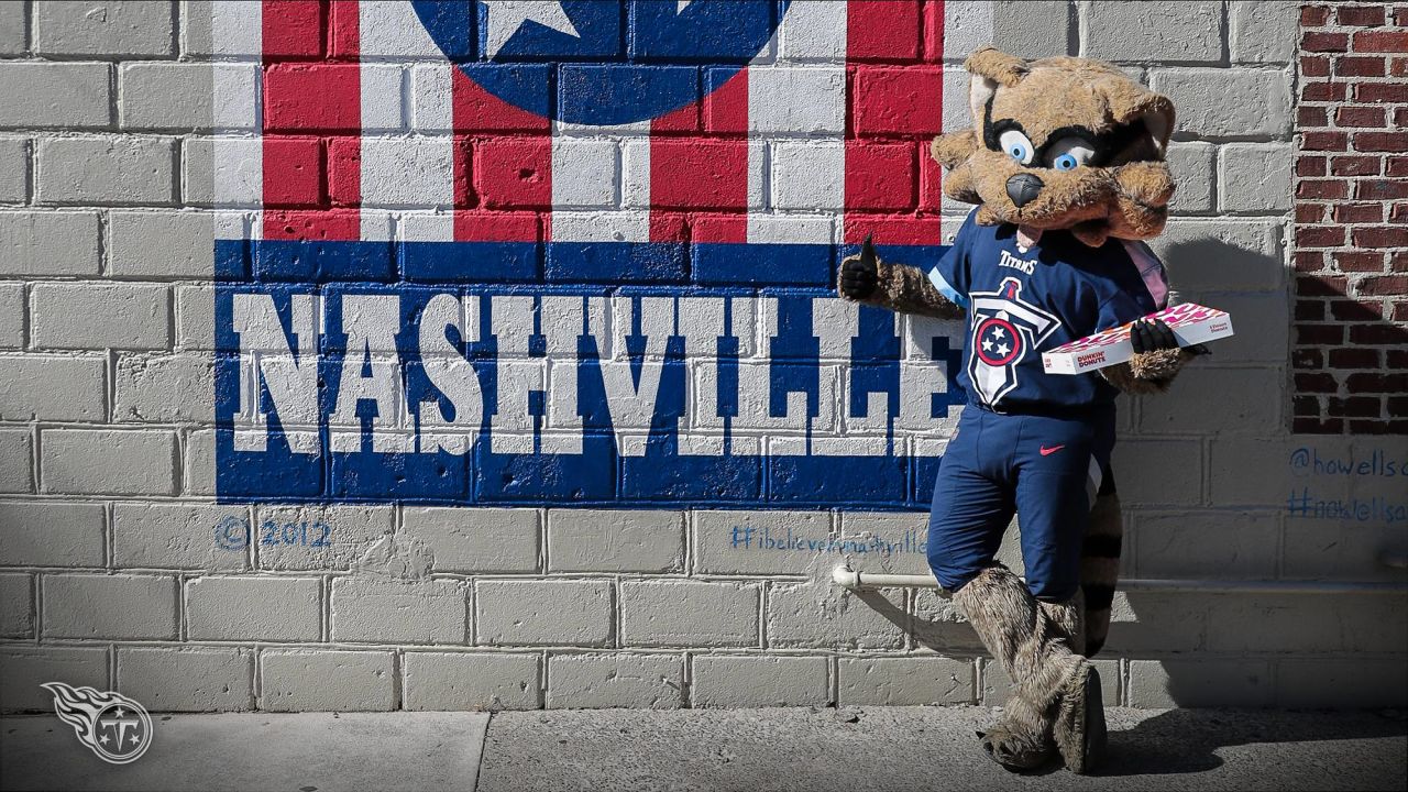 Tennessee Titans - Nashville is showing the love on gameday! Chalk art at  Centennial Park (via Titans Reddit)