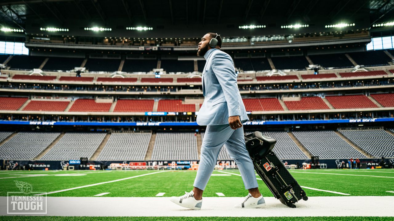 Player Arrival Photos  2022 Week 8 at Texans