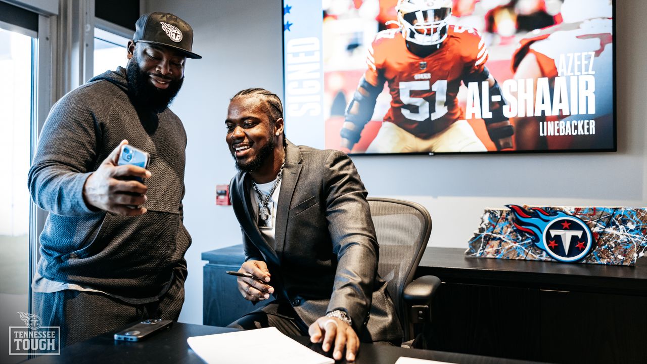 Tennessee Titans Sign Linebacker Azeez Al-Shaair According to Report -  Sports Illustrated Tennessee Titans News, Analysis and More