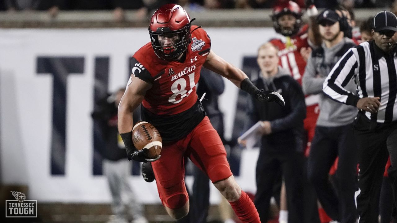 Cincinnati TE Josh Whyle selected 147th overall by Tennessee