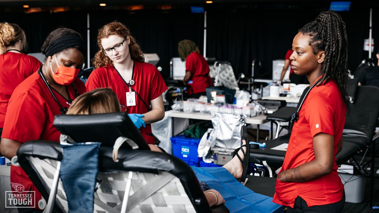 Titans, American Red Cross Partner on Playoff Week Blood Drive