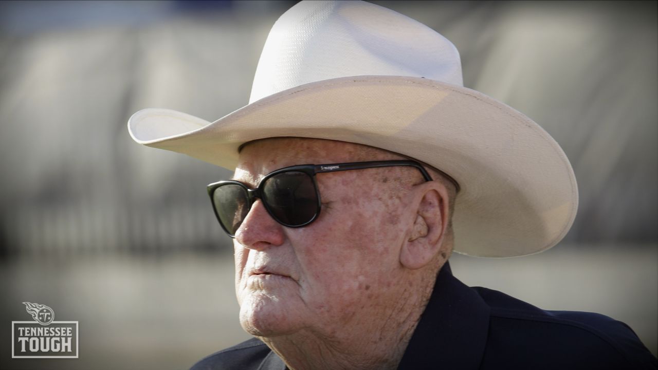 Bum Phillips gave the NFL charm and charisma topped by a Stetson