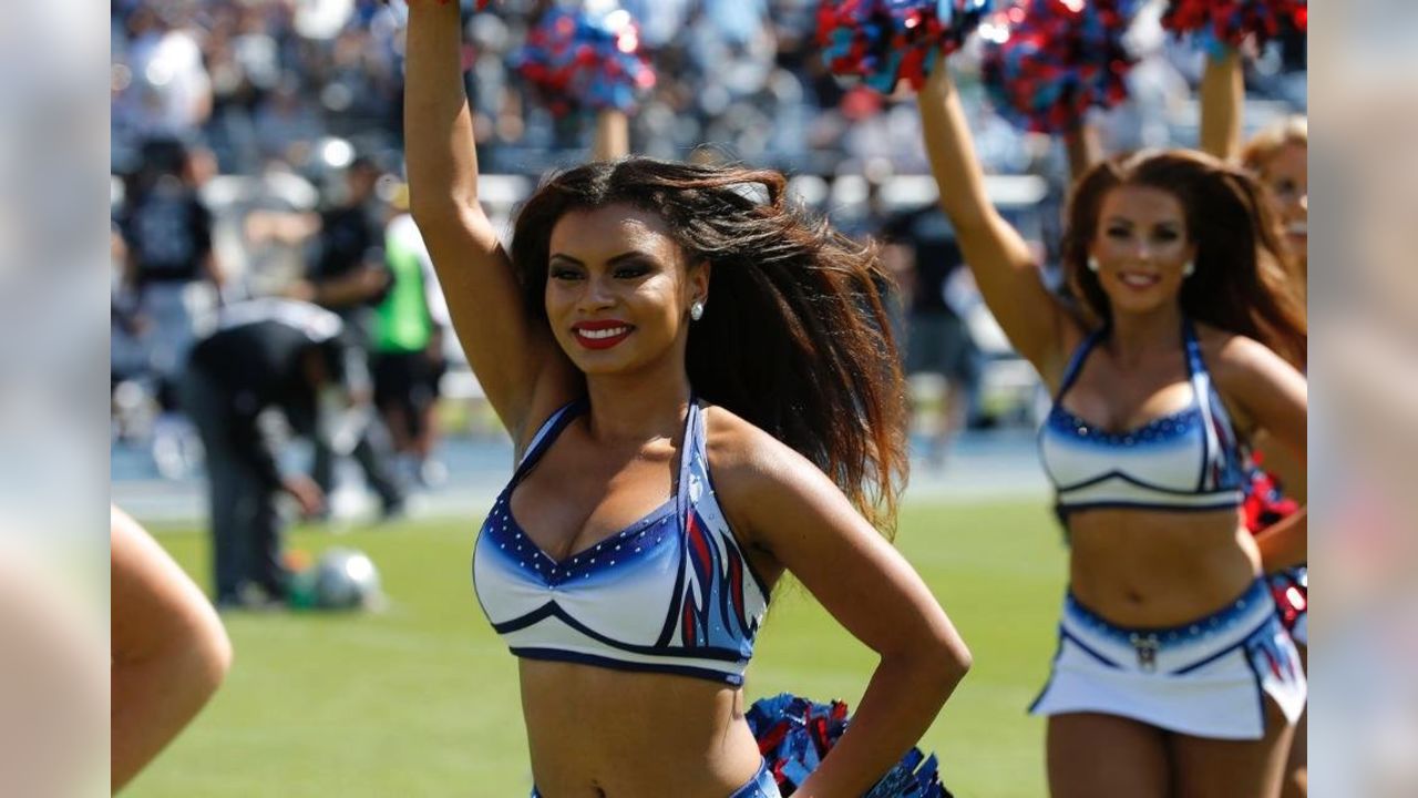 New England Patriots Cheerleaders set to debut new uniforms