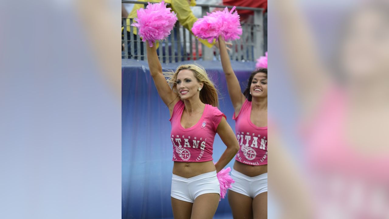 Titans Supporting Breast Cancer Awareness Sunday vs. Texans