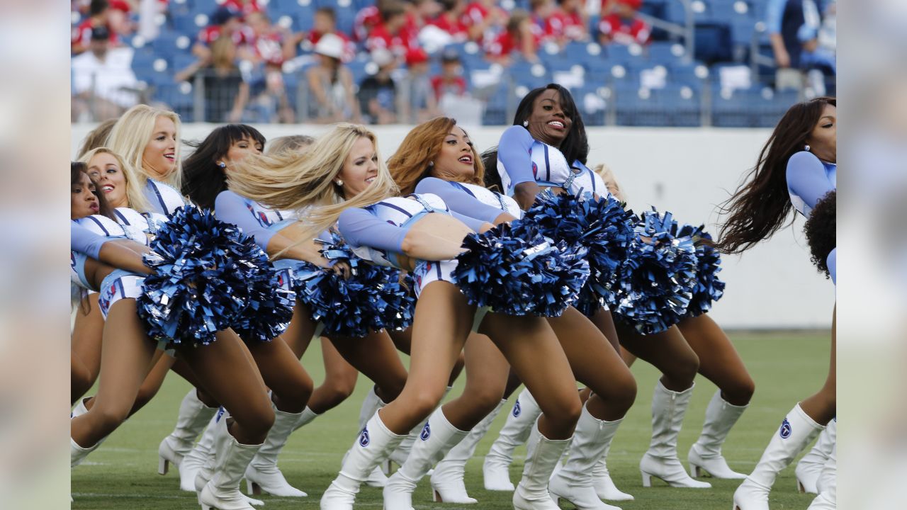 Titans Cheerleaders on X: We can't wait to be back on the field at  @NissanStadium! ⚔️ Join us for 2022 #Titans Cheerleading Auditions this  April! 