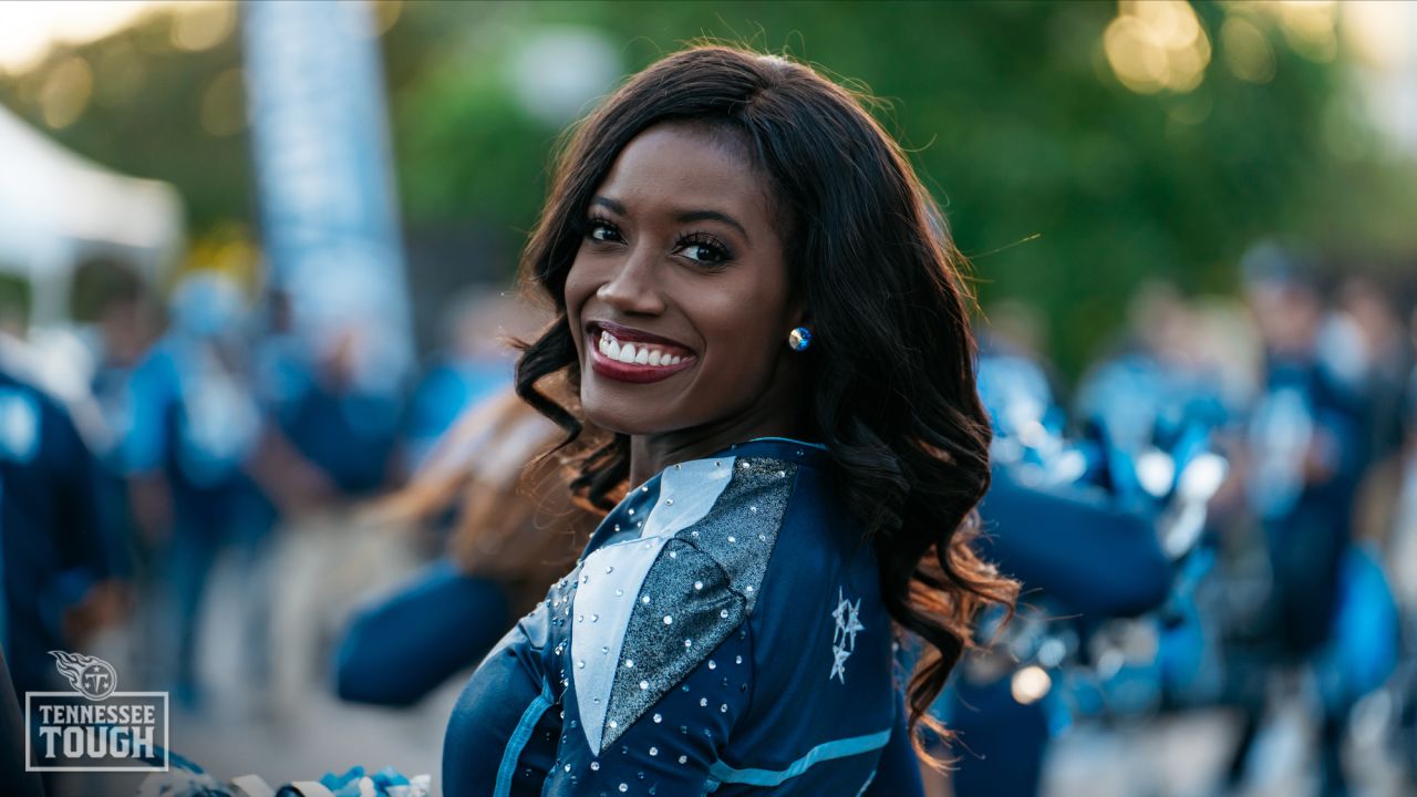 Tennessee Titans Cheerleaders & T-Rac - Titans vs Bills 10/18/2021 https:// www.tennesseetitans.com/photos/titans-cheerleaders-week-6-vs-bills