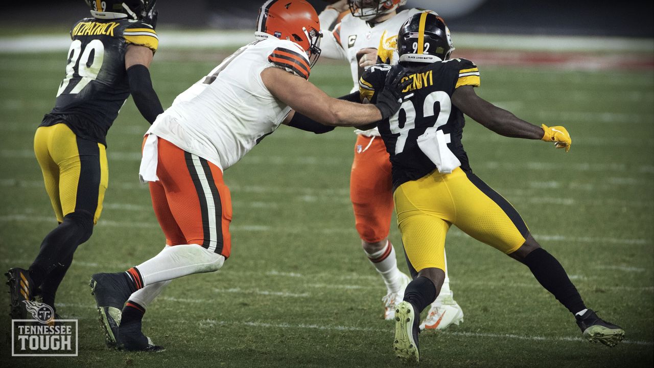 Titans Add LB/Special Teams Ace in Ola Adeniyi, Formerly of the Steelers