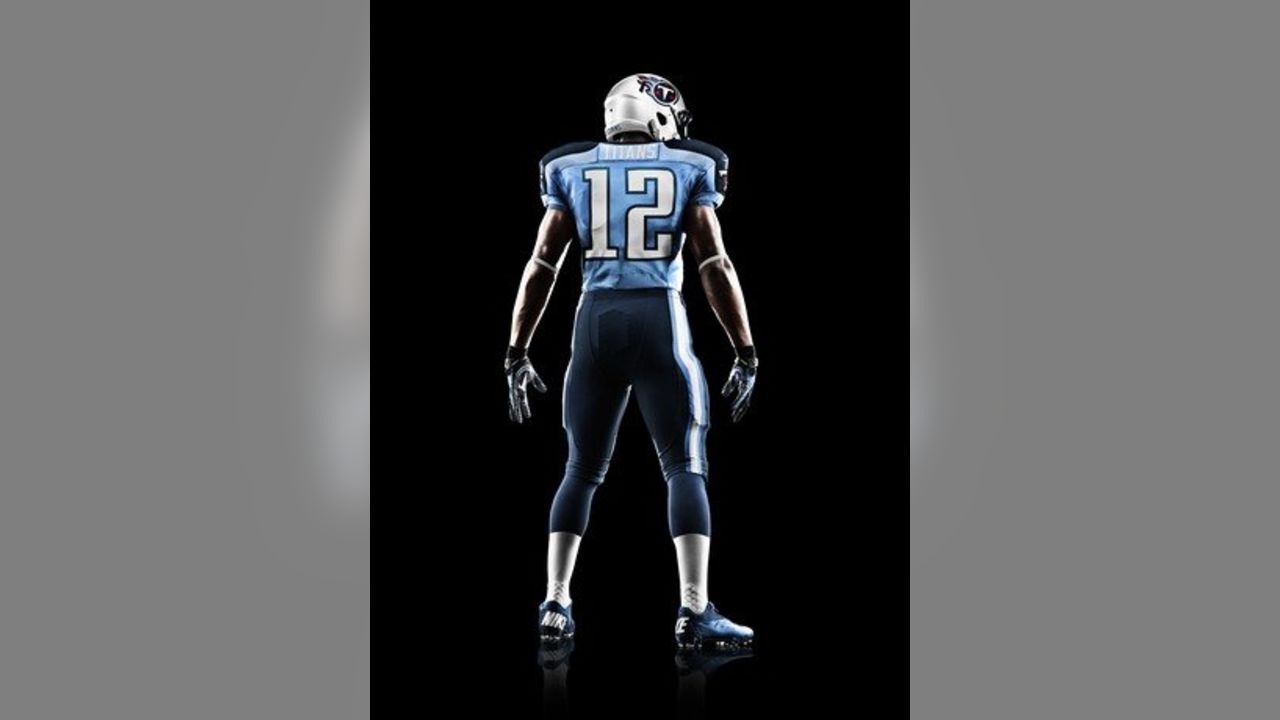 Tennessee Titans unveil new uniforms. We wish they hadn't. - Footballscoop