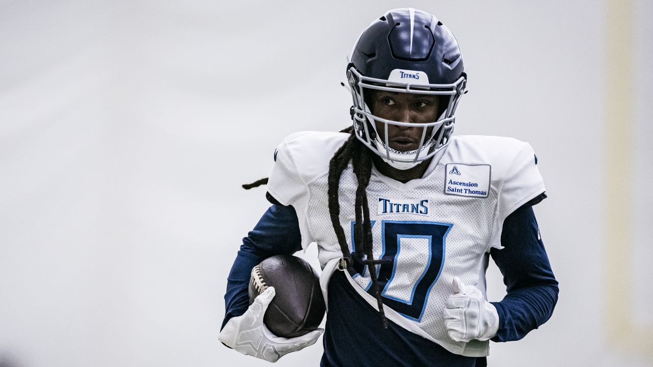 Tennessee Titans training camp: Photos from the first padded practice