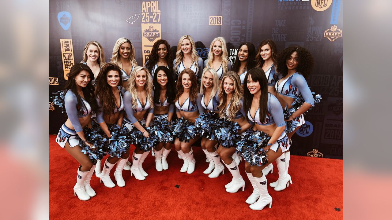 2,649 Tennessee Titans Cheerleaders Stock Photos, High-Res