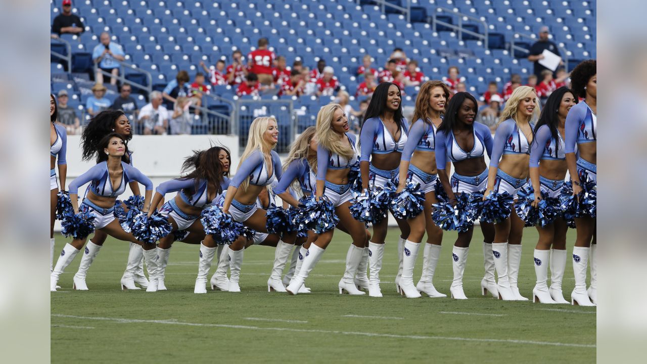 Tennessee Titans to Narrow the Field 46 to 26 During Final Cheerleading  Auditions - Clarksville Online - Clarksville News, Sports, Events and  Information