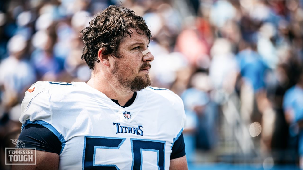 NASHVILLE, TN - SEPTEMBER 25: Tennessee Titans center Ben Jones (60) and  Tennessee Titans guard