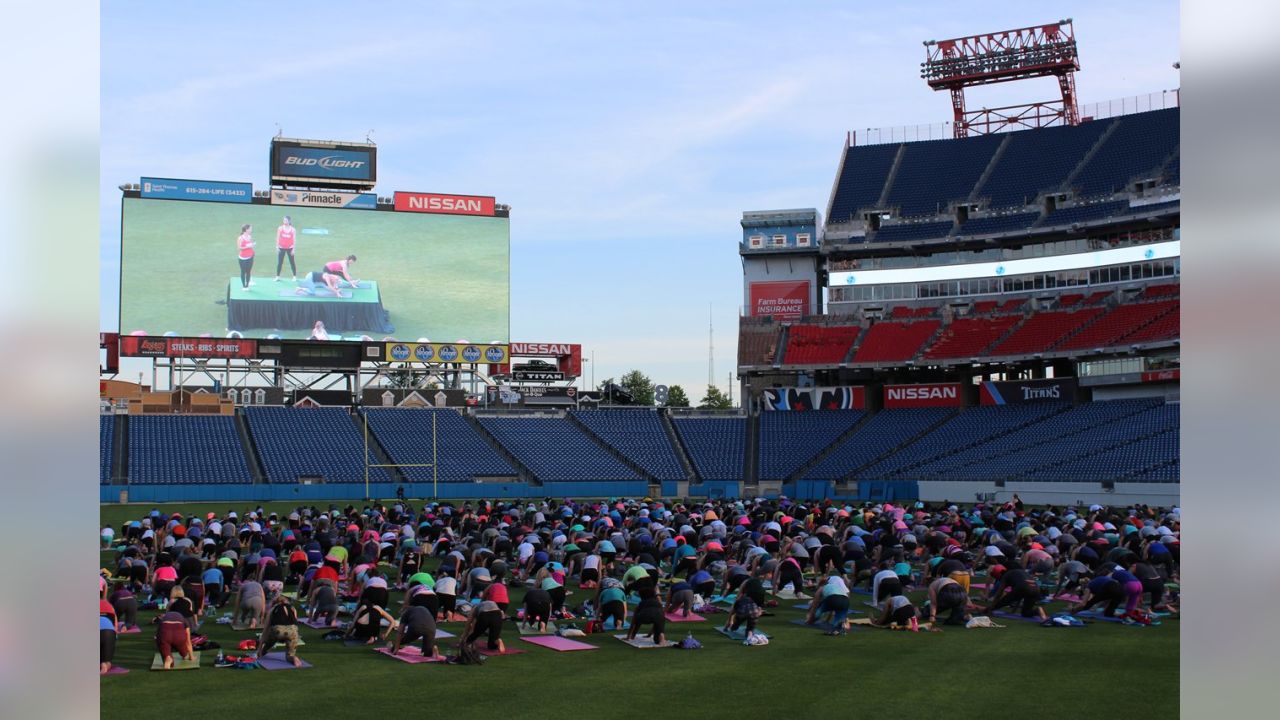 Tennessee Titans - Enter the Titans Hall of Fans Photo Contest presented by  Coke Zero to WIN season tickets and have YOUR own personal Titans Hall of  Fans banner displayed at LP