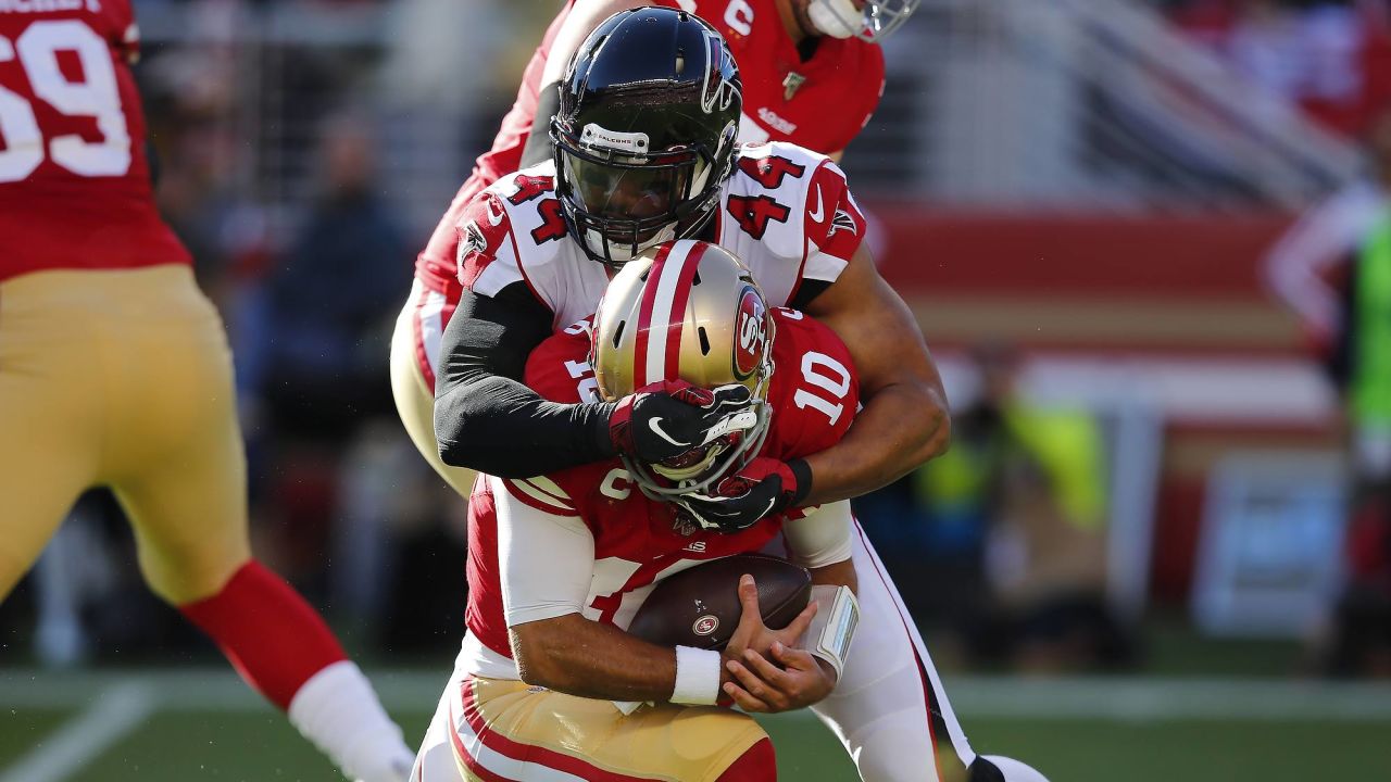 Seattle Seahawks running back Chris Carson (32) runs with the ball in a  week 7 NFL football game against the Atlanta Falcons, Sunday, Sep. 27, 2019  in Atlanta. (Michael Zarrilli/AP Images for