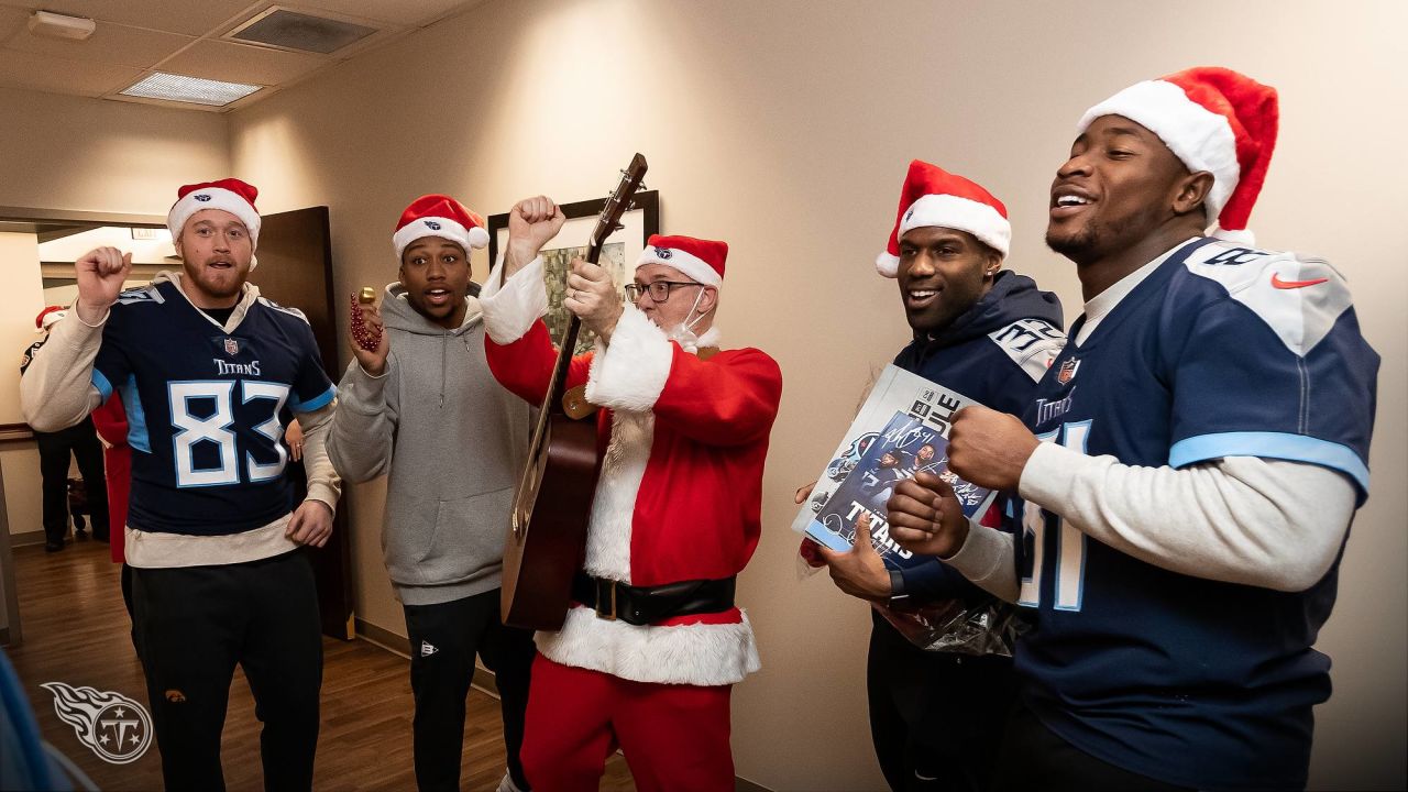 Titans Spread Christmas Cheer at Saint Thomas Midtown Hospital