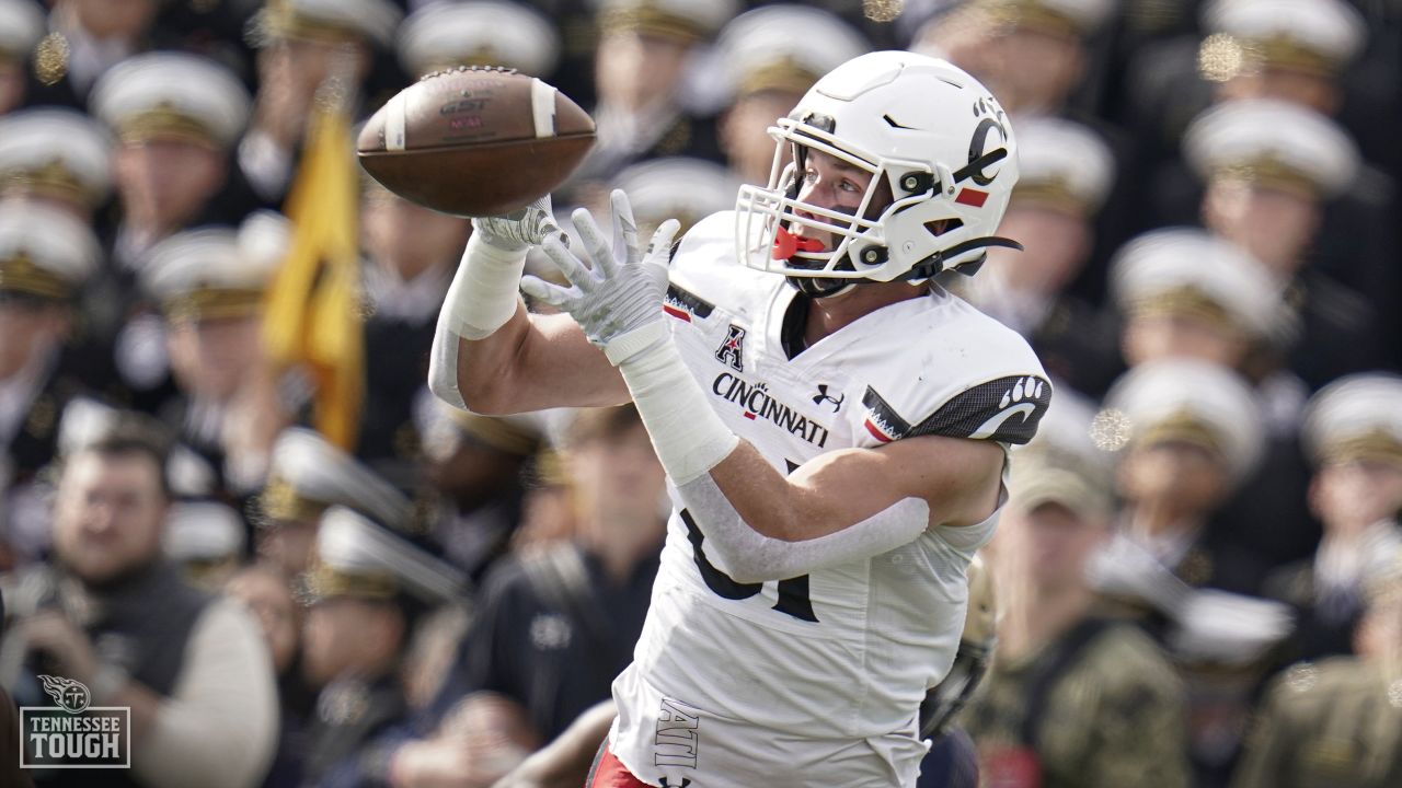 Titans Select Cincinnati TE Josh Whyle in Fifth Round of