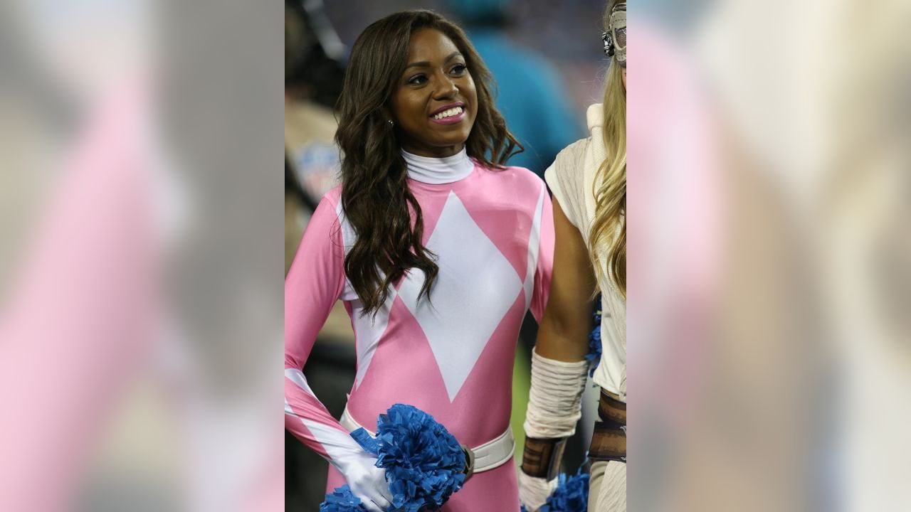 Titans Cheerleader Spotlight: Andrea