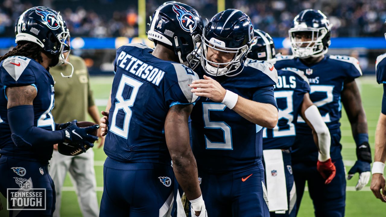 Titans Agree to Terms With QB Logan Woodside on One-Year Deal