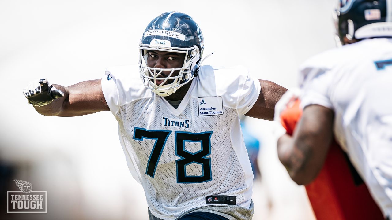 Tennessee Titans on X: First Look: @malikwillis in his #Titans uniform at  the @NFLPA Rookie Premiere. (