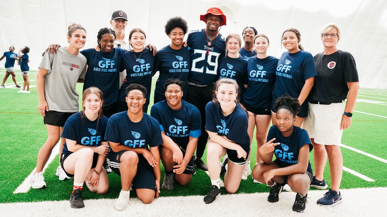 MNPS starts girls flag football with new uniforms from Titans