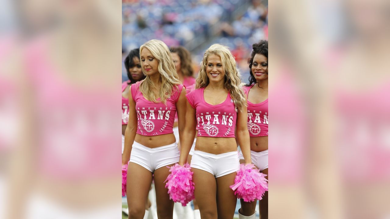 Titans Supporting Breast Cancer Awareness Sunday vs. Texans