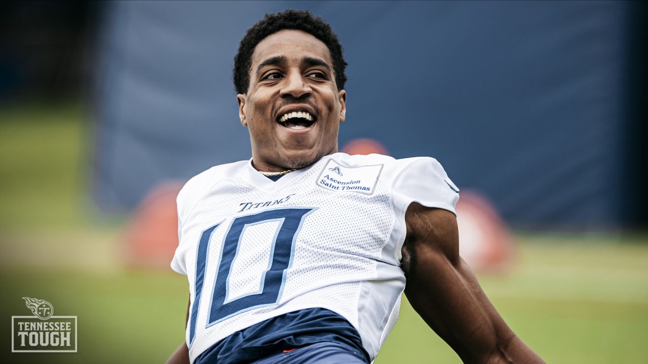 How a Tennessee Titans practice squad player persuaded Austin Hooper to  come to Nashville : r/Tennesseetitans