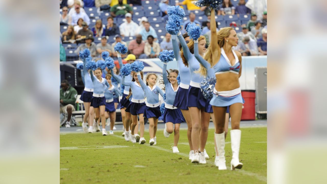 Junior Titans Cheerleading Program Returns - Nashville Parent