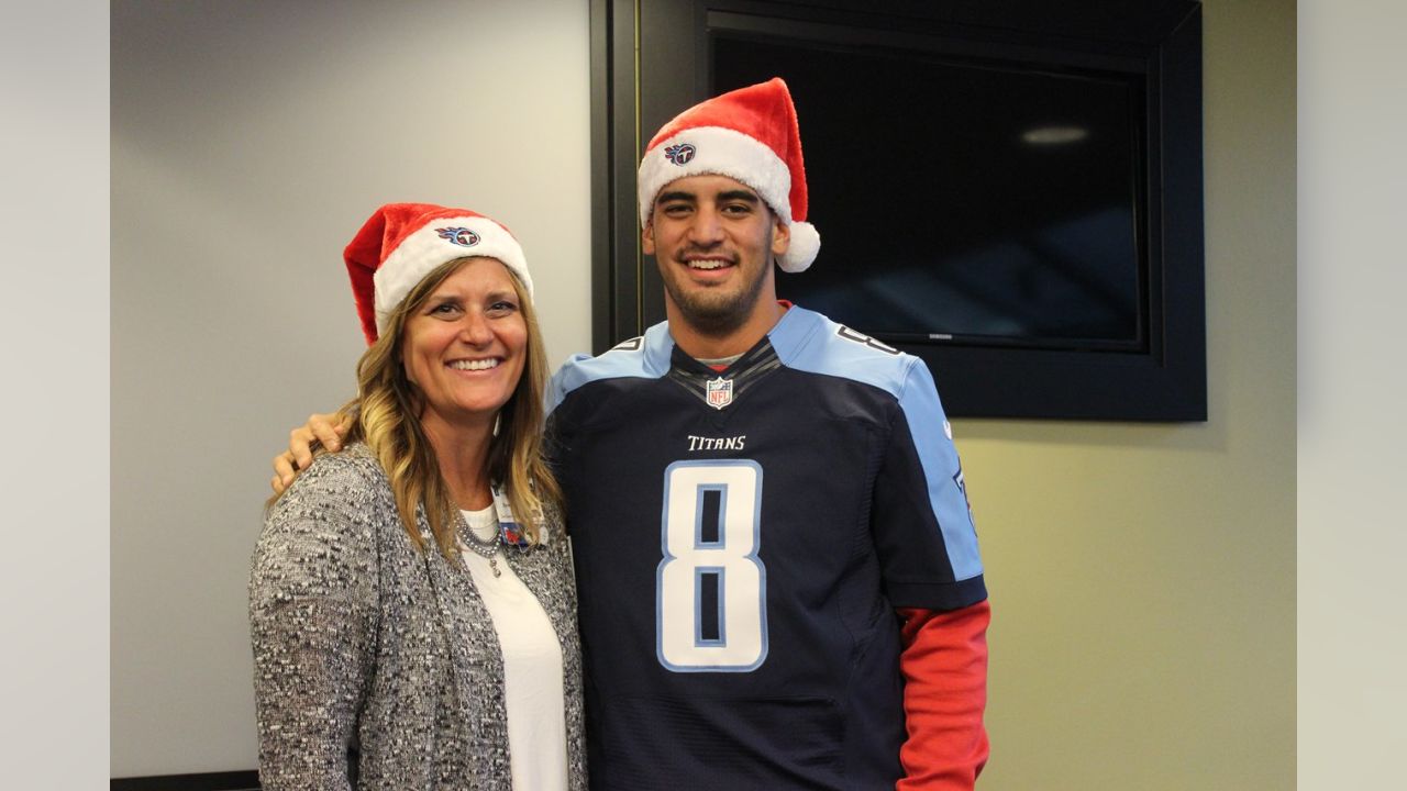 Titans Spread Christmas Cheer at Saint Thomas Midtown Hospital