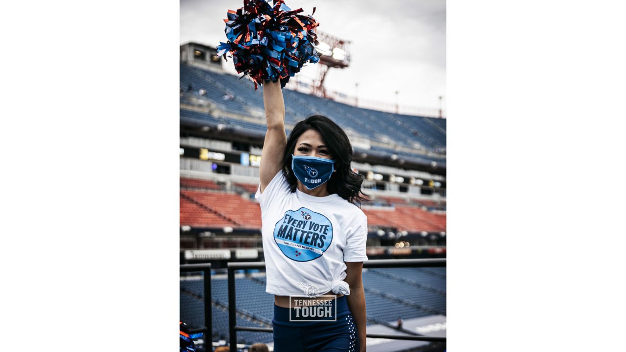 Titans Cheerleader Spotlight: Mari