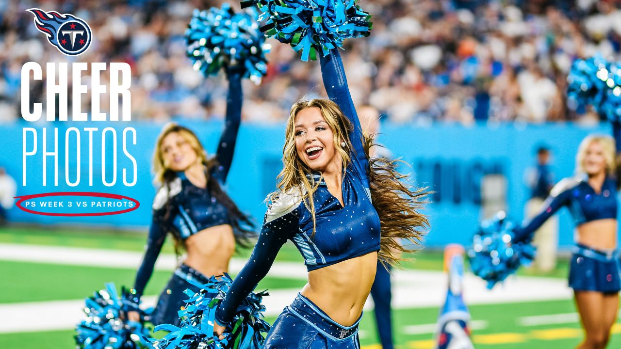 PHOTOS: Cheerleaders, Week 3 vs. Bears